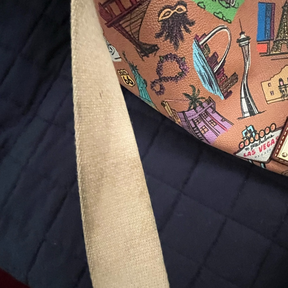 **DOONEY AND BOURKE**USA landmarks design - Picture 8 of 13